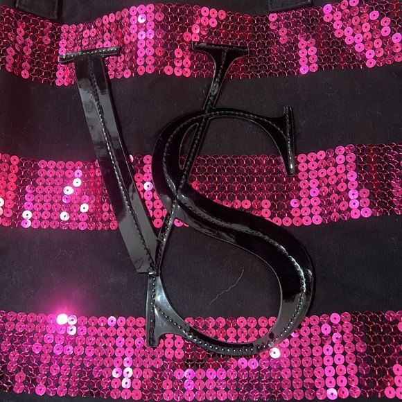 Adorable Victorias Secret Tote - Picture 3 of 5